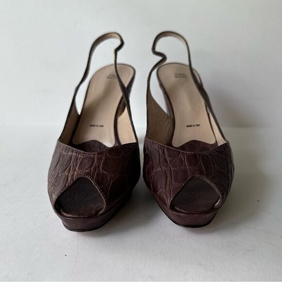 Vera Wang Collection Chocolate Brown Crocodile Slingback Peep Toe Heels - Picture 8 of 14
